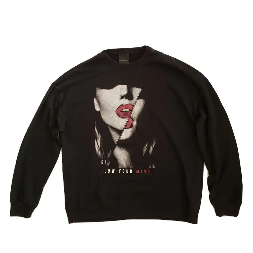 Modish Gaze T-Shirt Long Sleeved BLOW YOUR MIND Large Black with Face and Words 