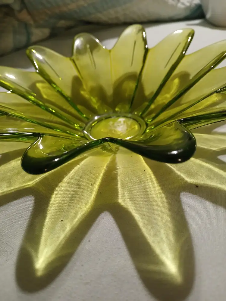 Green Glass Sunflower Bowl