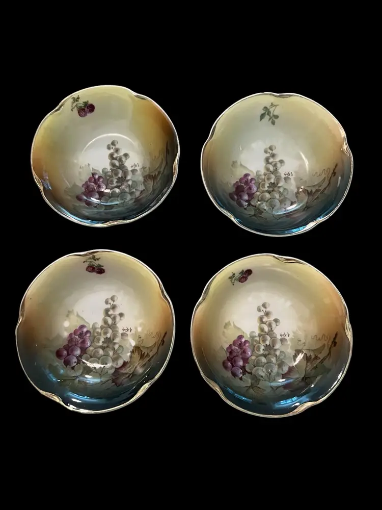 Vintage Bavarian Hand Painted Grapes Dessert / Berry Bowls (4 PCS)