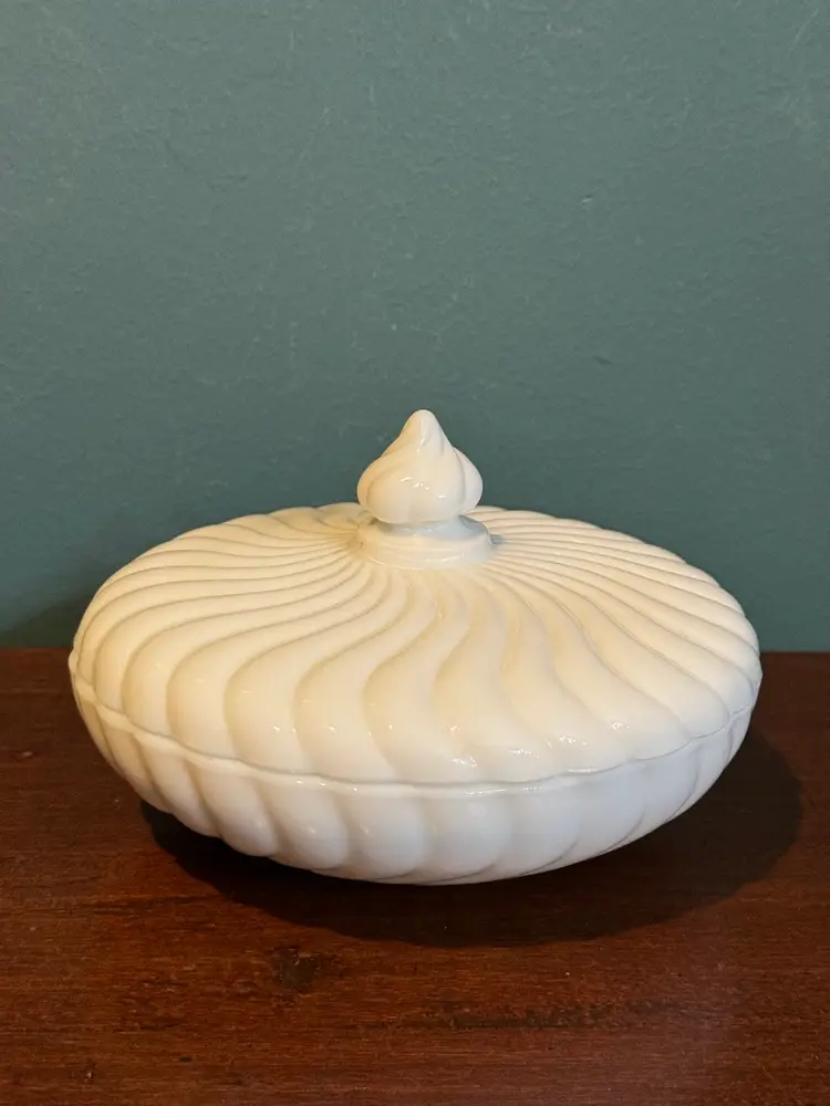 FOSTORIA COLONY Candy Box, Milk Glass Swirl Covered Dish, 6.5” diameter