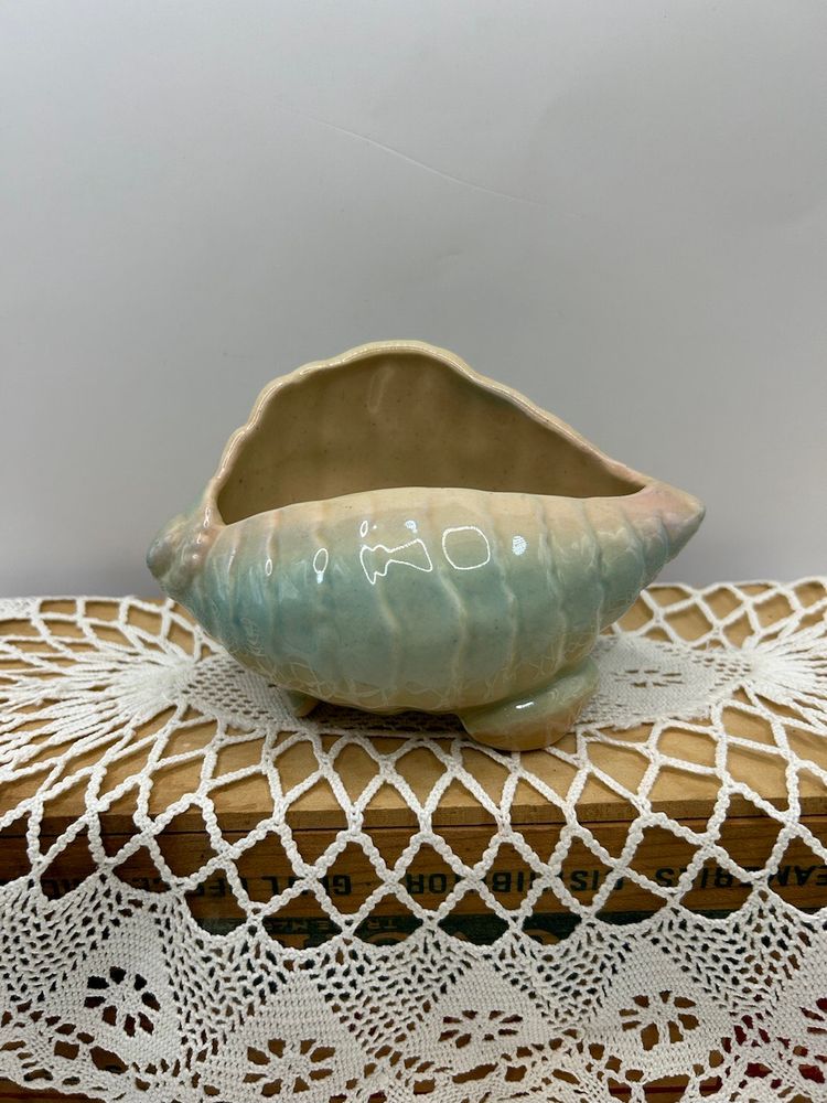 USA Pottery Conch Shell Planter 5x3
