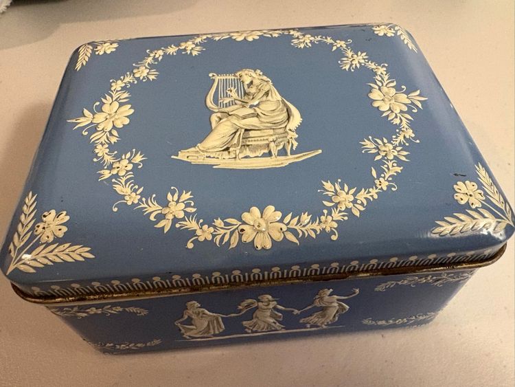 Repousse Metal Tin Box/Tea Canister made in Holland