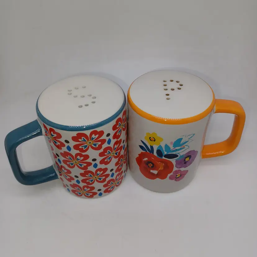 PIONEER WOMAN Flea Market Floral Handled Salt & Pepper Shaker Set 2010-2019