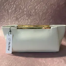 #01 23 - the "The Drop" Addison Soft Frame Clutch Winter White/Bone Clutch