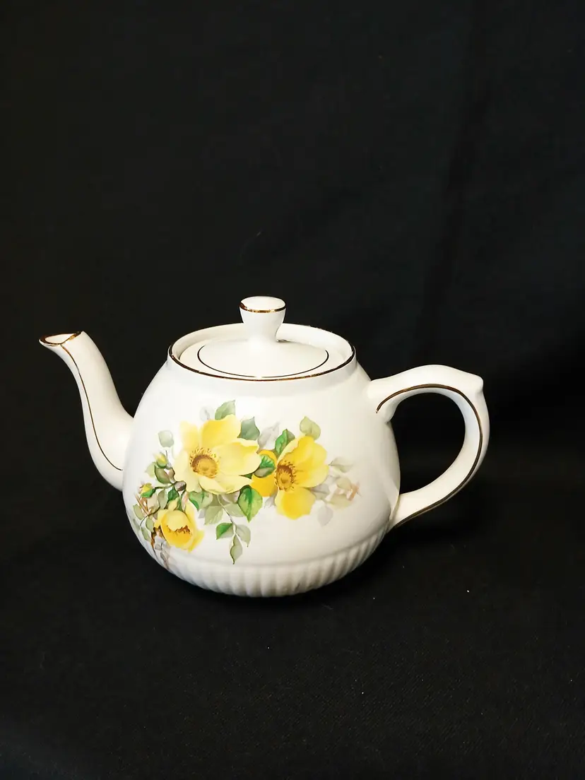 Ellgreave England  Floral Ceramic Teapot