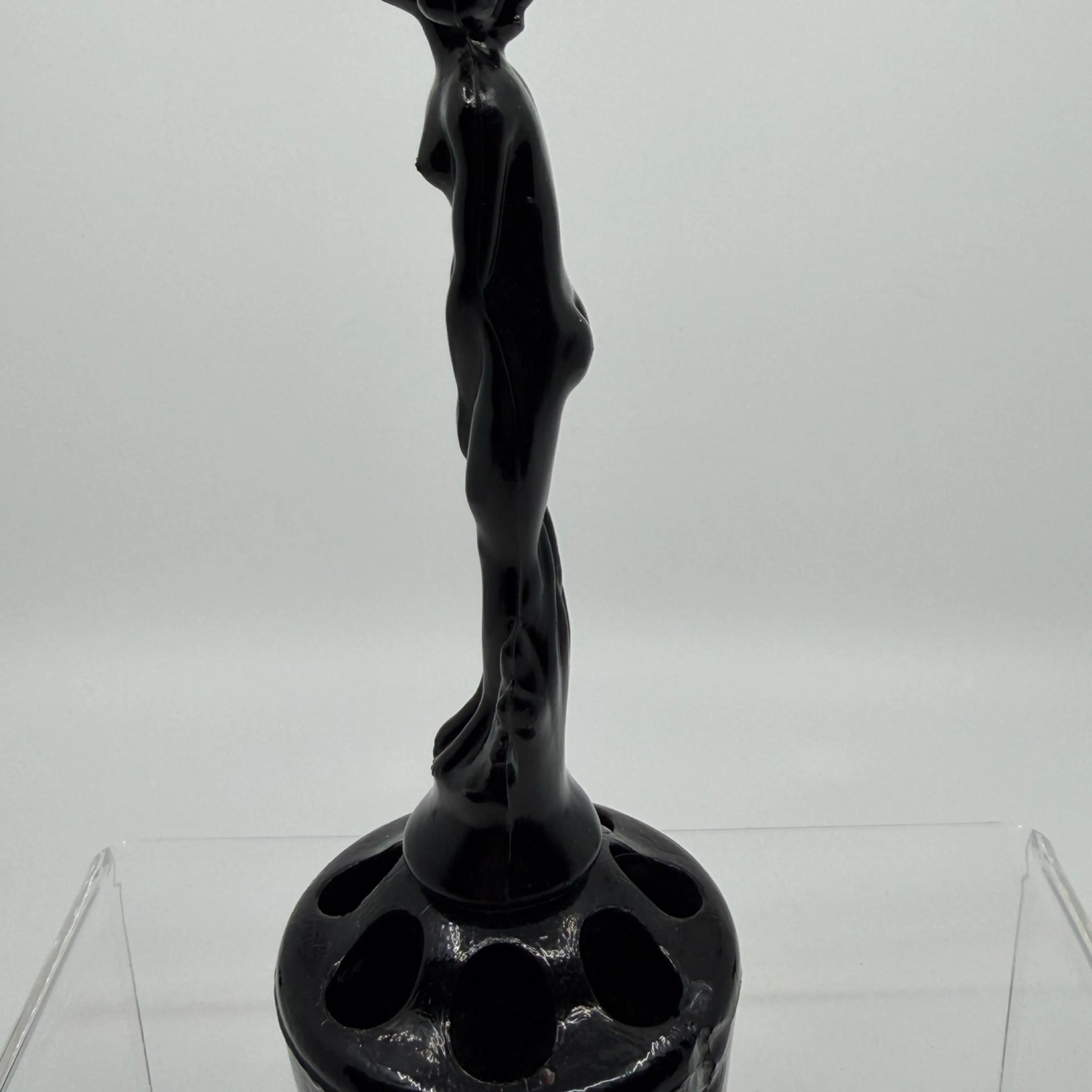 Image 4 of 8