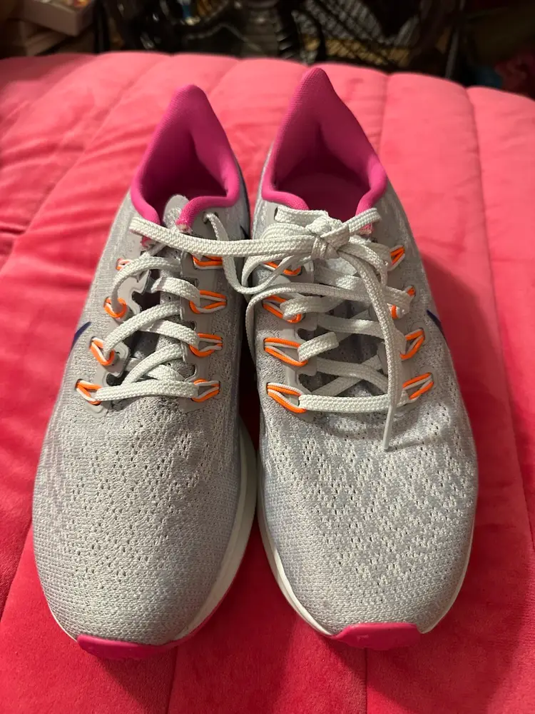 Women’s Nike Air Zoom Pegasus 36 Size 7 Sneakers