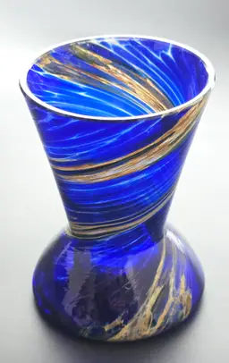 Art glass vase Victor Alexander Poland