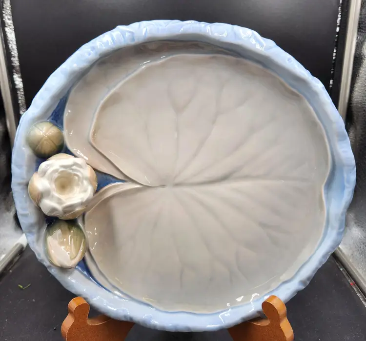 LARGE Old Water Lily Pad Dish/Tray by Bing & Grondahl B&G Royal Copenhagen 10.5"