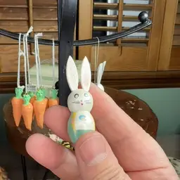 Set Of 7 Bunnies 1.75”  , 2 Birds 1.5”