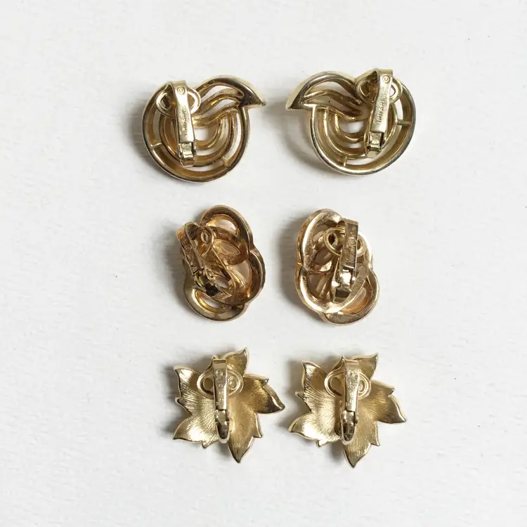 Vintage Gold Tone Crown Trifari Petal Swirl Floral Clip-On Earrings Lot of 3