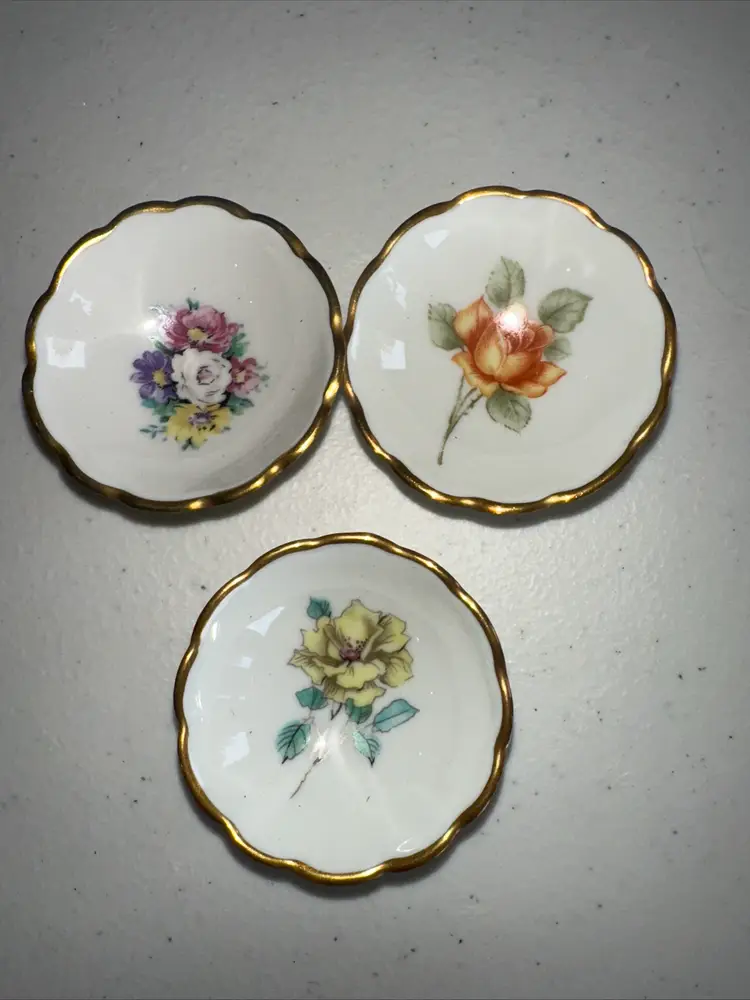 Set of 3 Limoges Gold Edged Footed Trinket Bowls