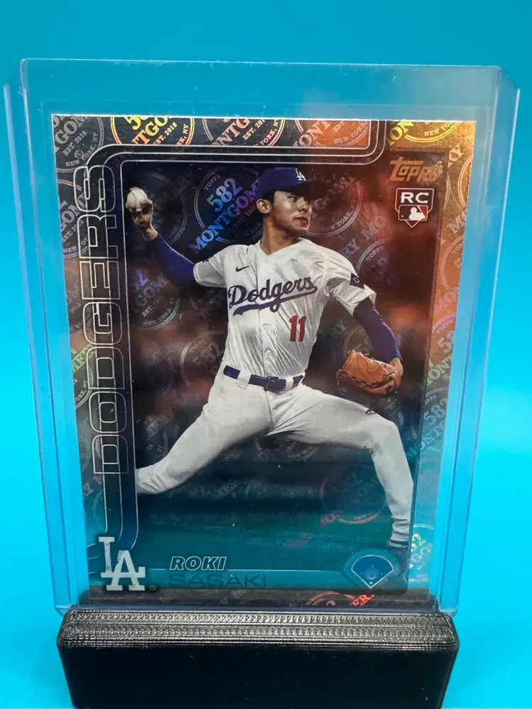 Roki Sasaki Topps Montgomery Club Foil RC Los Angeles Dodgers