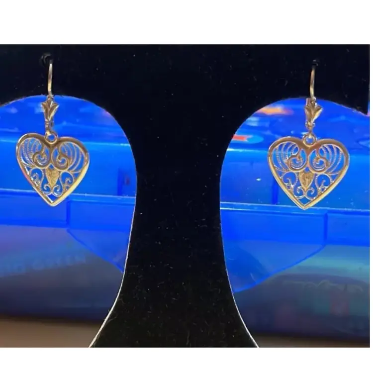 Vtg “Italy” Marked 925 Sterling Silver Heart Filigree Dangle Drop Earrings