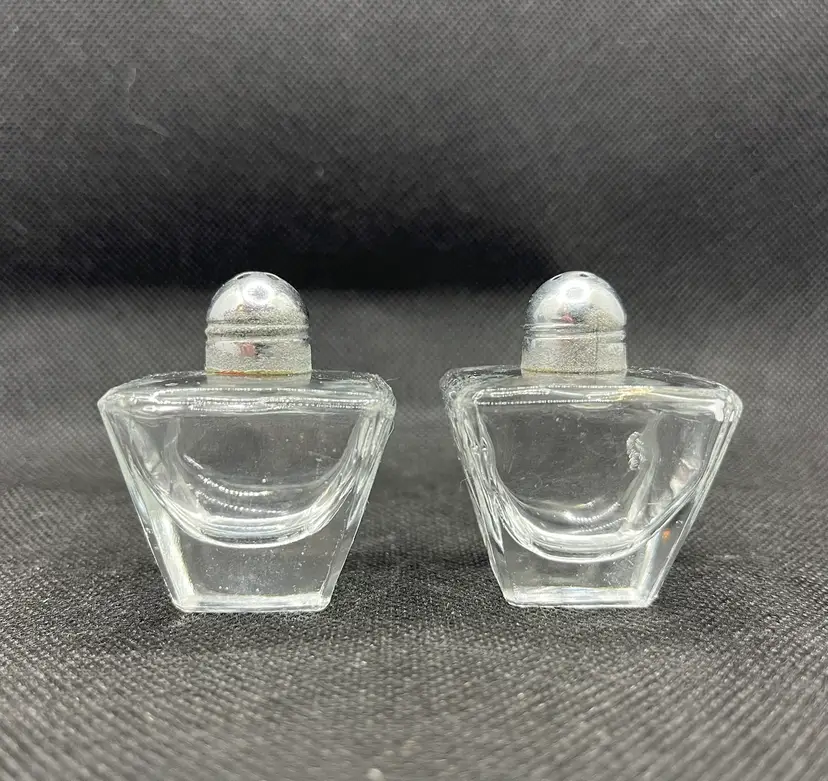 Pair of vintage I W Rice & Co Irice mini glass salt and pepper shakers Japan