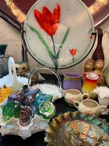 Annesyesteryear Fenton, Lenox, Kanawha And Art Glass Pop Up