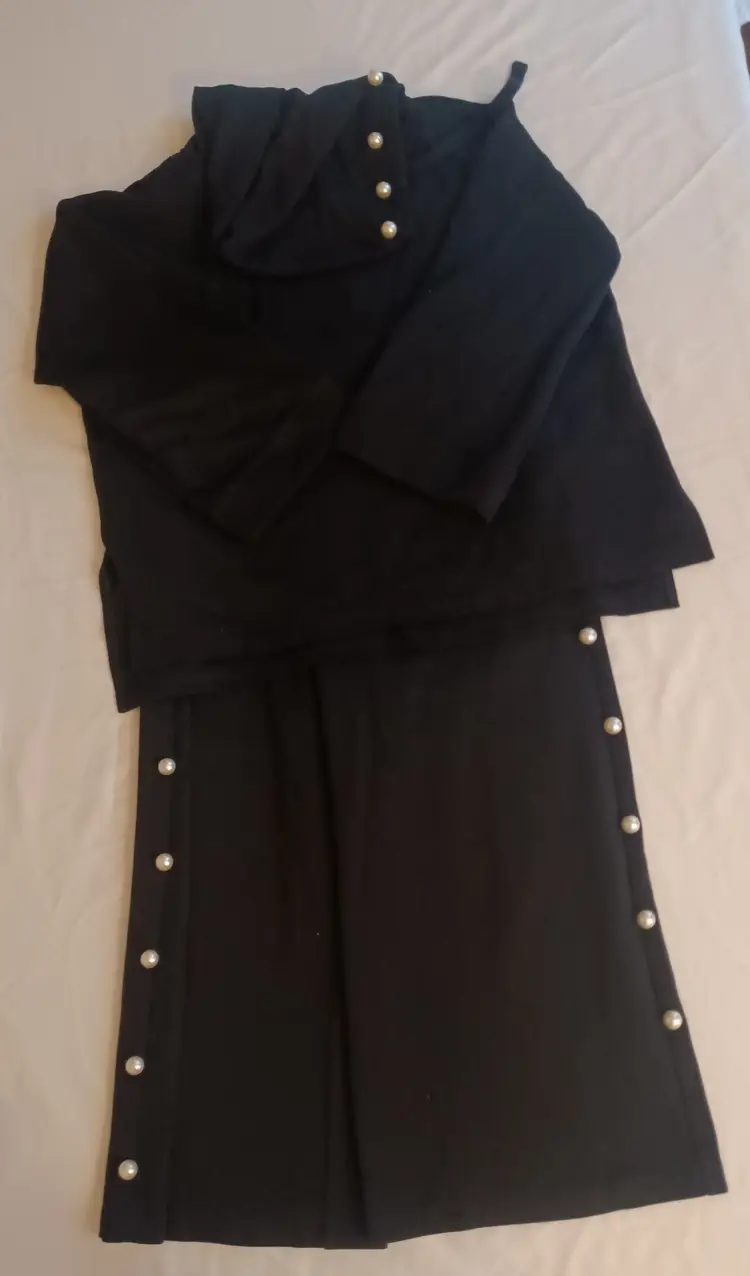 Entro 2 Piece Set Small – Pearl Button Hoodie & Pants Black