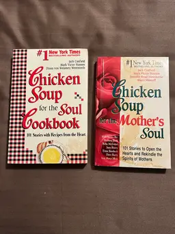 Chicken Soup for the Soul Cookbook: Recipes and Stories w Mothers Soul Book