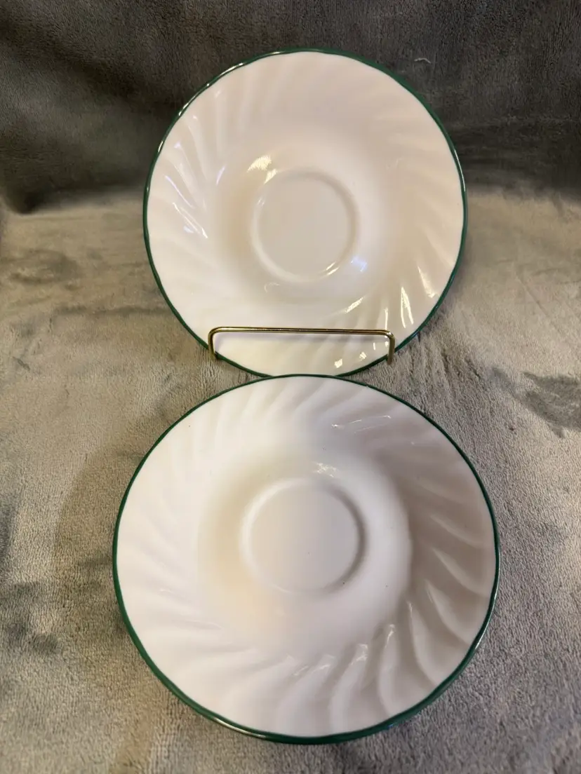 Vintage Corelle Green Rim White Swirl Callaway Ivy Saucers 6.25” Corningware (2)