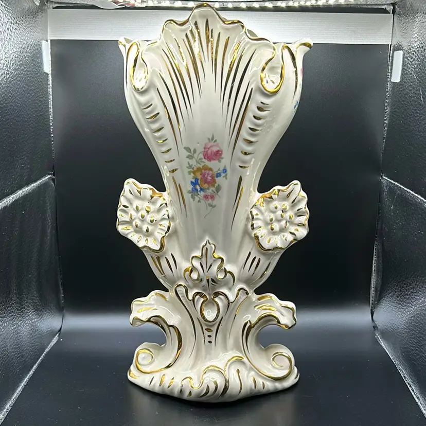 29 Vintage “Staffordshire Style” Paul’s Gifts No. 9890