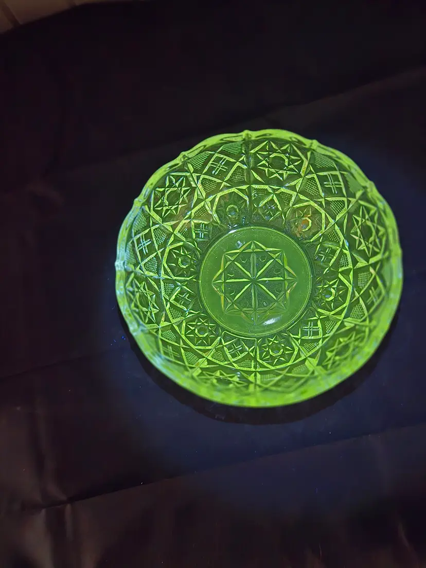 Fostoria Shelton Star 1871 Pressed Glass Serving Bowl