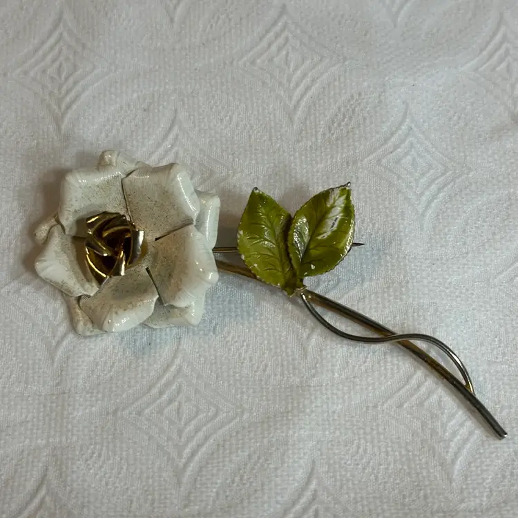 Vintage Gold Tone White Enamel Rose With Green Enamel Leaves Brooch
