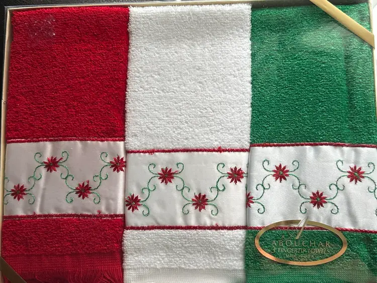 Vintage Fringed Fingertip Guest Towels Christmas Poinsettia Embroidered Abouchar