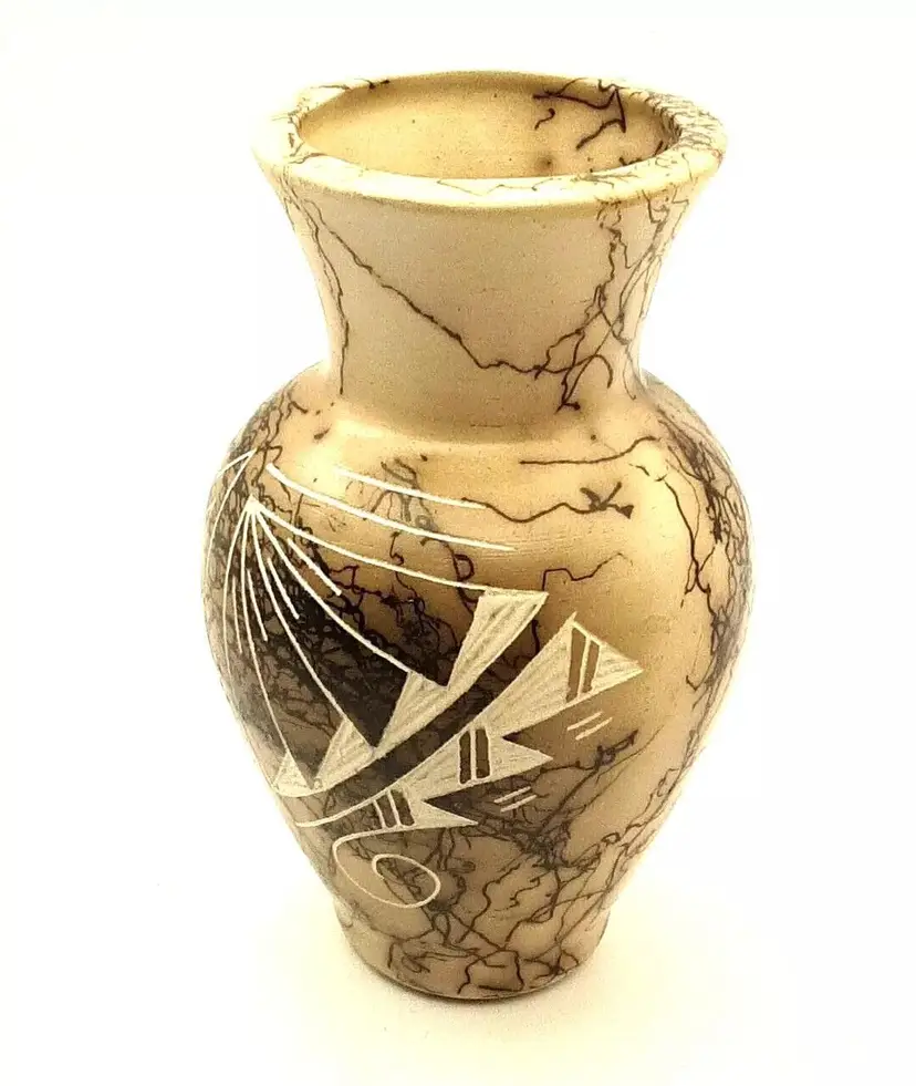 Vintage Etched Navajo Horse Hair Pottery Vase Signed V. Vail