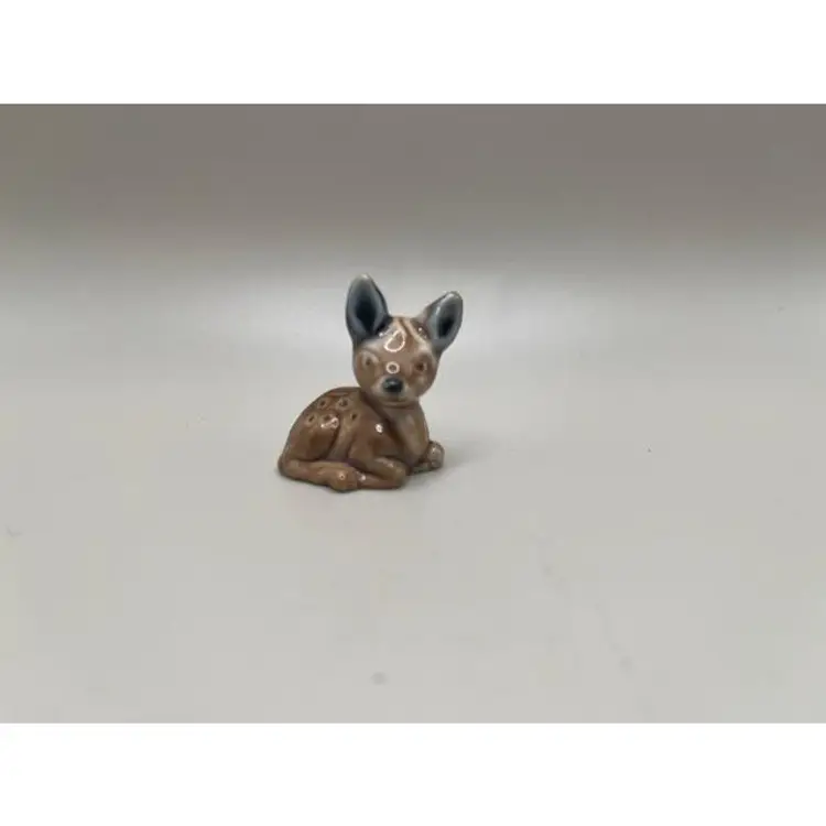 Wade Whimsies Red Rose Tea Forest Fawn Miniature Figurine ~ England ~ Adorable Woodland Decor