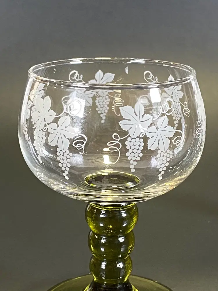 *VTG* Set of 2 Crystal Wine Goblets Etched Grapes Green Stem Made in Austria