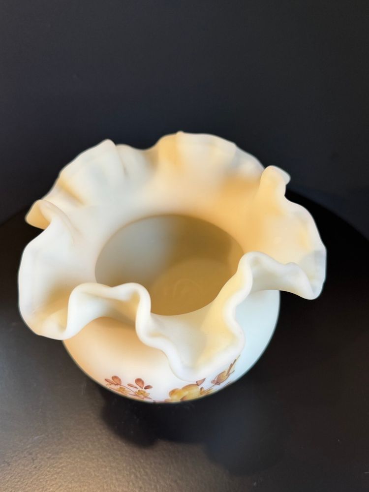Vintage Fenton Custard Glass Rose Bowl