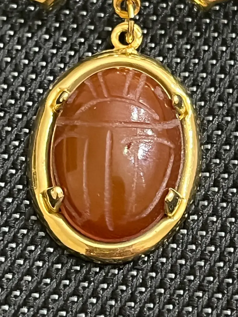 Vintage Carved Gemstone Scarab Bow Dangle Brooch
