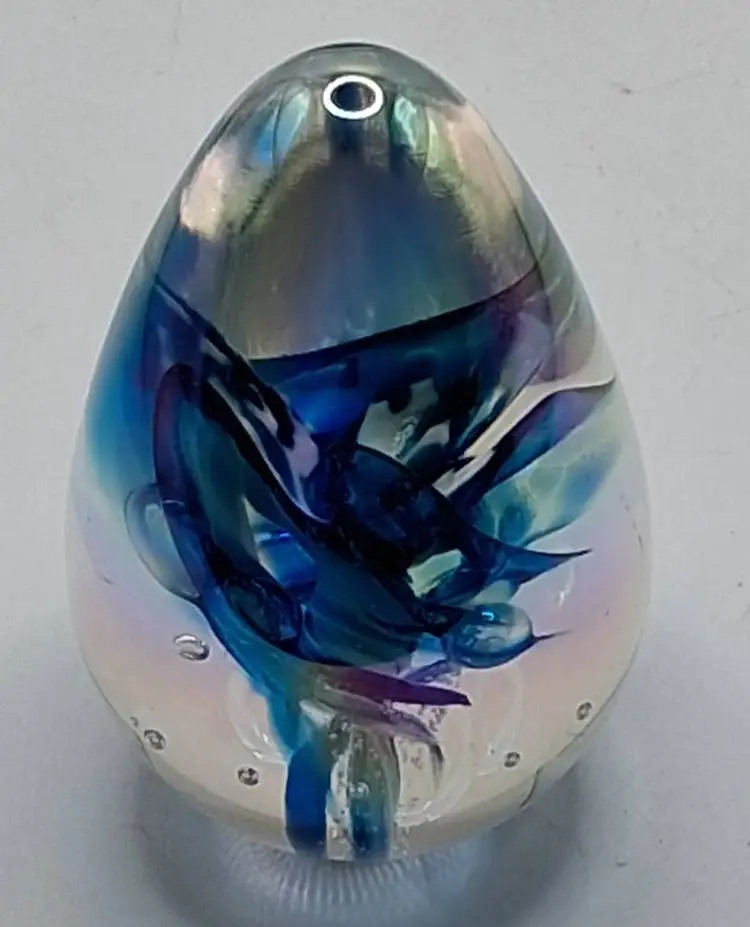 James Alloway 1996 Iridescent Art Glass Egg Paperweight Blue Floral Signed