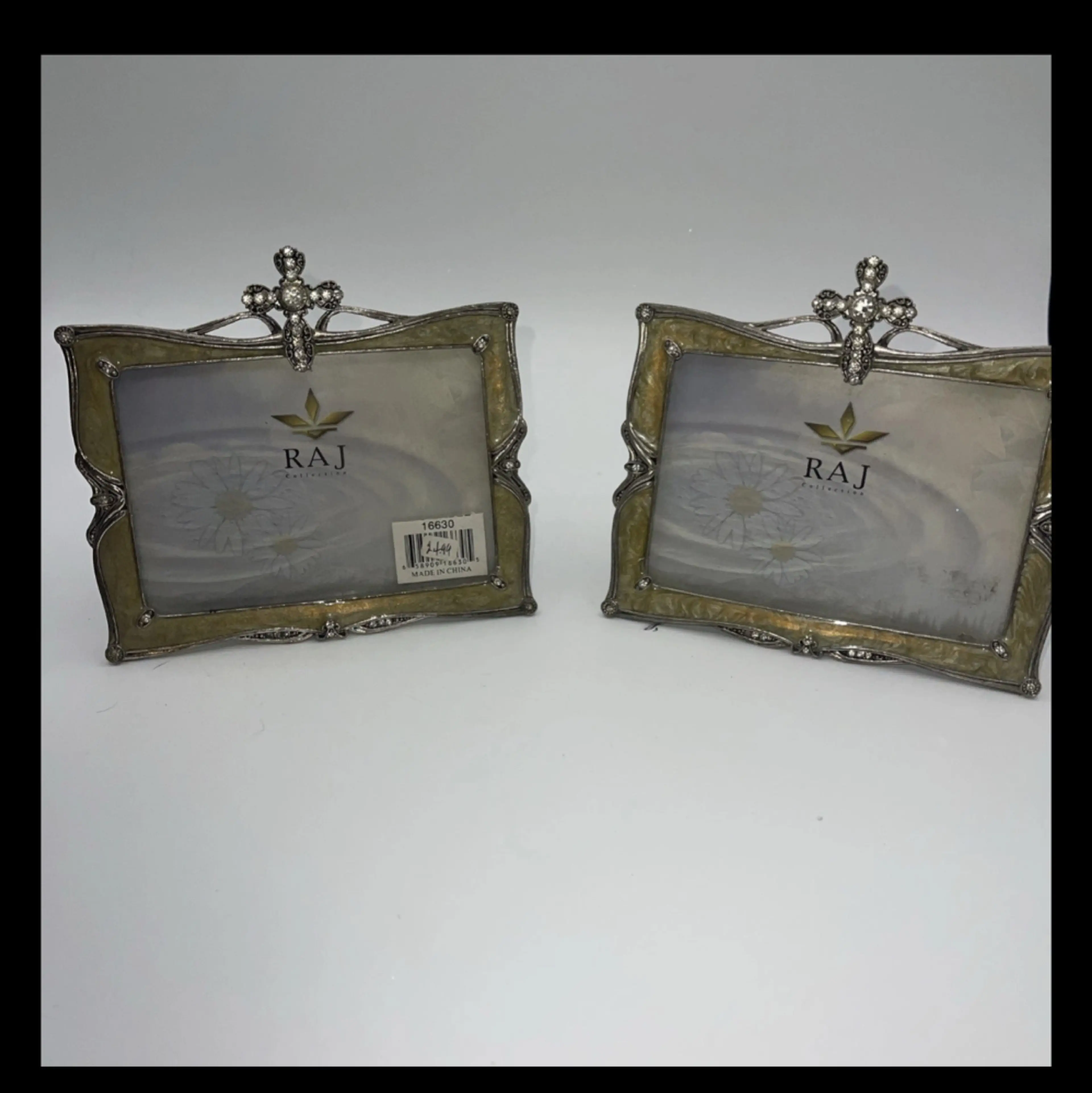Image 1 of 4