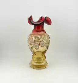 Fenton Art Glass 1999 Historic Collection Woodland Bouquet Amberina Vase 3.25”x 6.5”