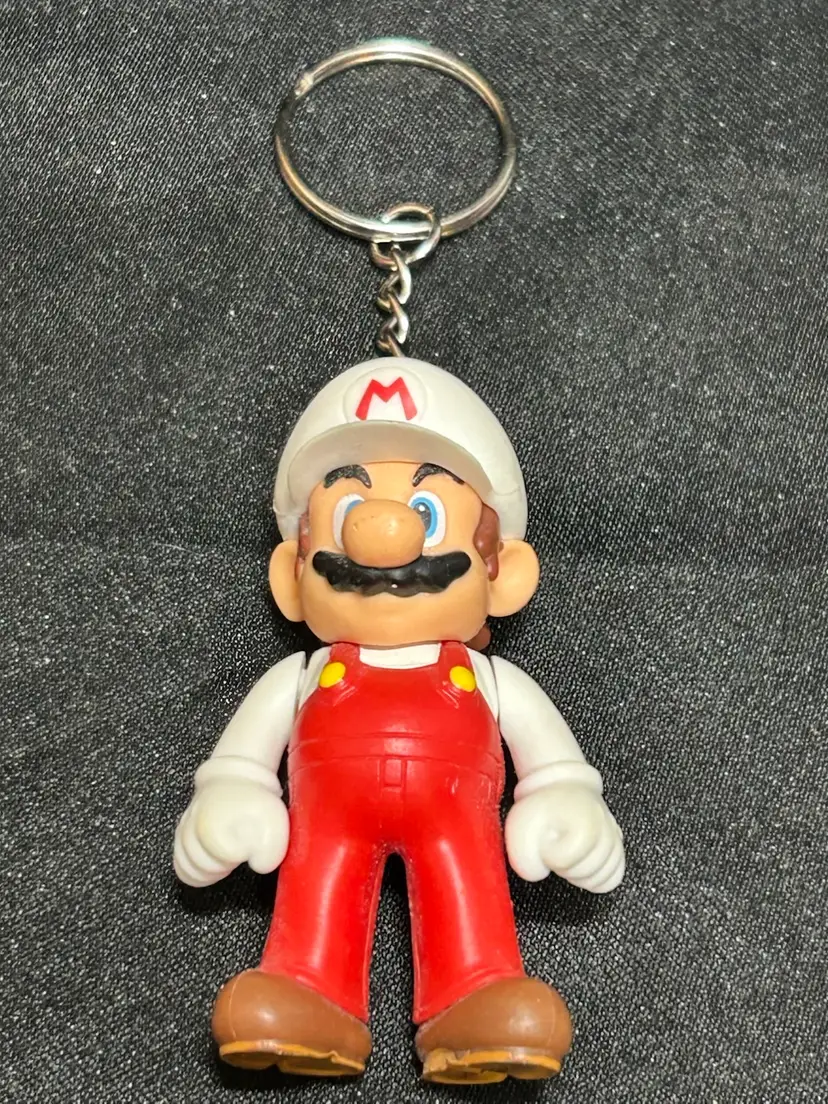 Fire Mario Keychain