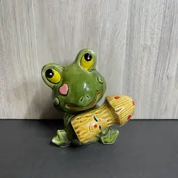 Inv. 6022 Frog Holding Mushroom Shakers