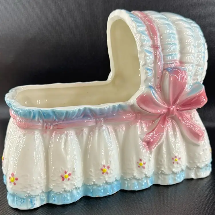 Rubens Originals Baby Cradle Planter