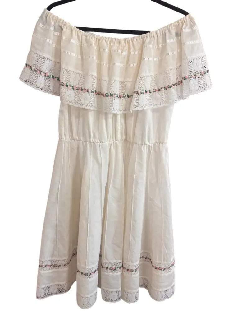 Boho Western Dress with embroidery and lace Size Large
