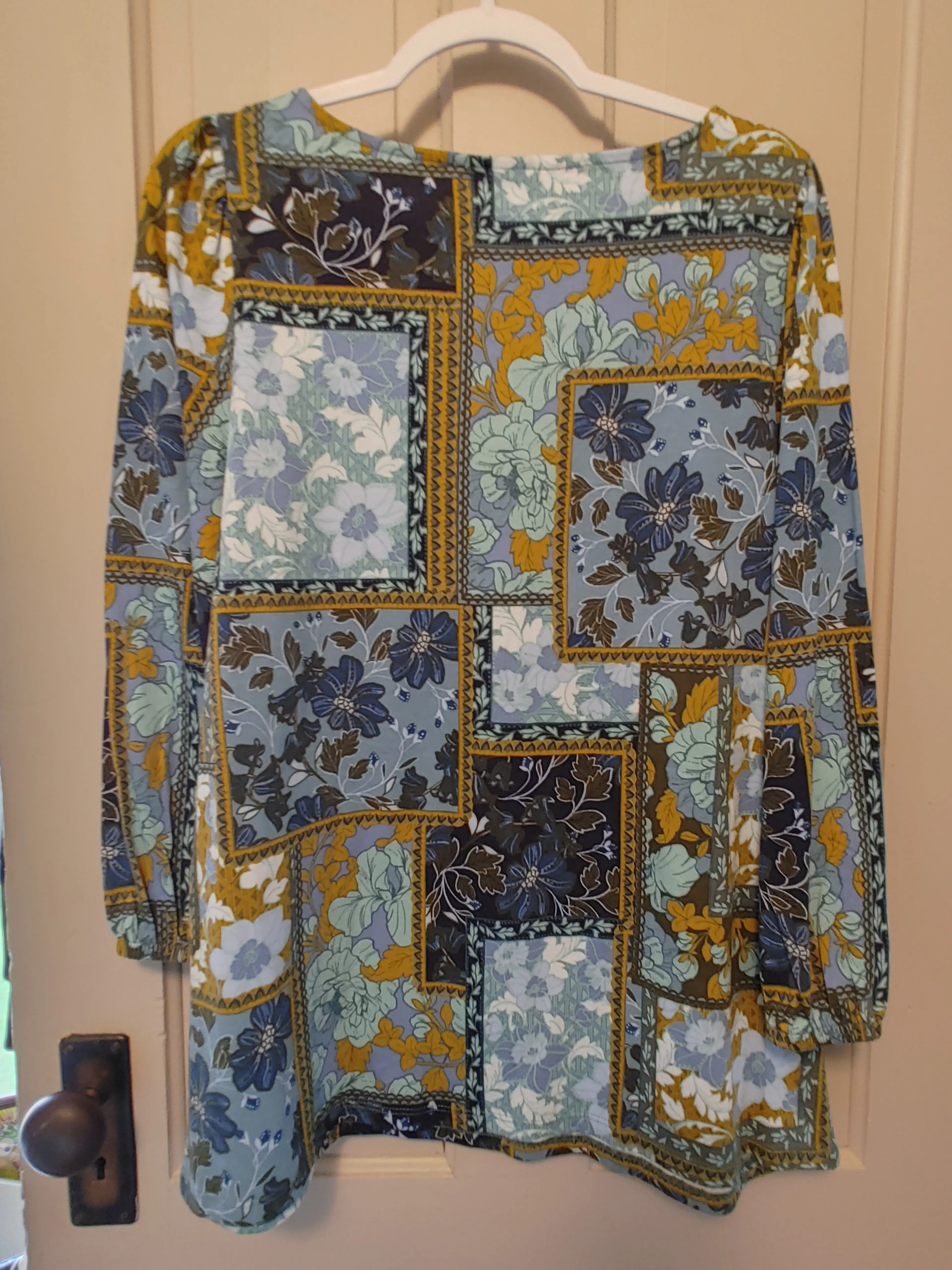 Image 2 of 4
