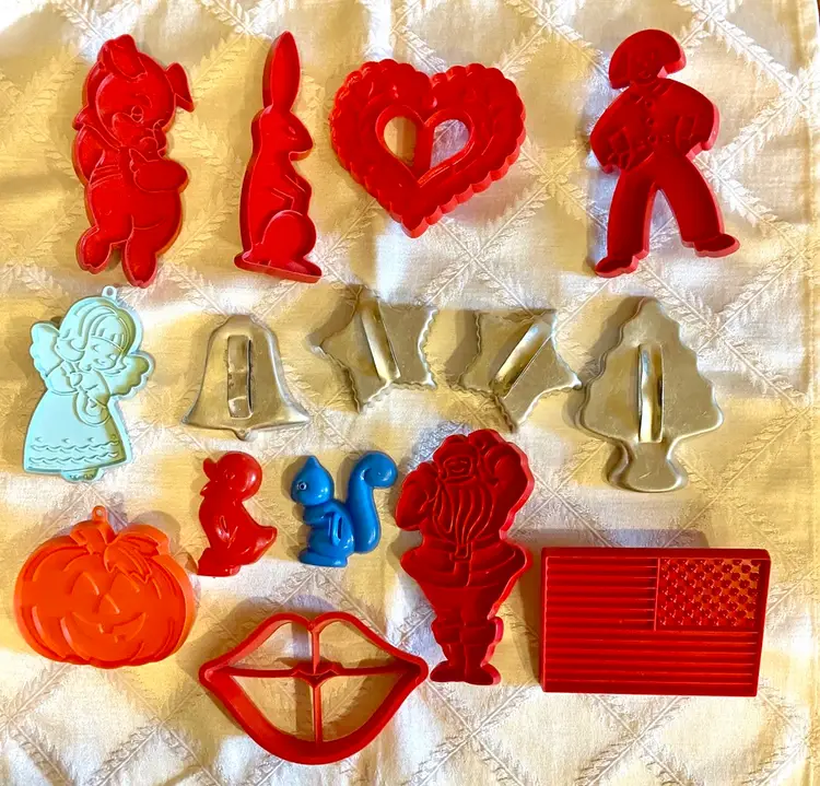 Metal Cookie Cutters Plastic Cookie Cutters Vintage and Contemporary