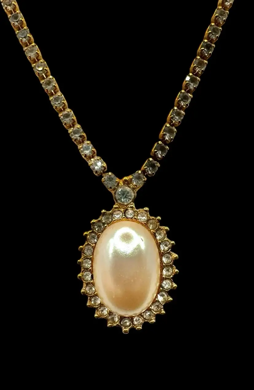 Vintage Monet Necklace Gold Tone Rhinestone Chain Faux Pearl Drop Pendant 18”