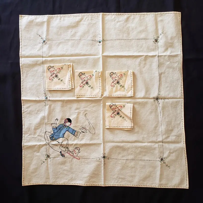 Embroidered Asian Tea Tablecloth and 4 Napkins - Handmade - no artist ID Vintage