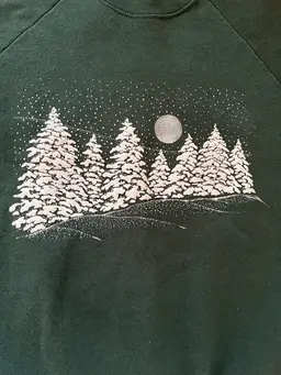 Vtg Adult XL Evergreen Sweatshirt Winter Night Snowfall Pine Trees Full Moon USA