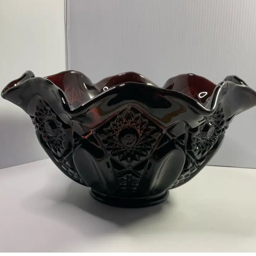 Smith Amethyst Ruffled Quintec Bowl