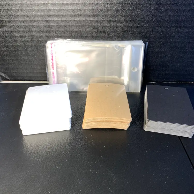 150-Earring Cards & Bags