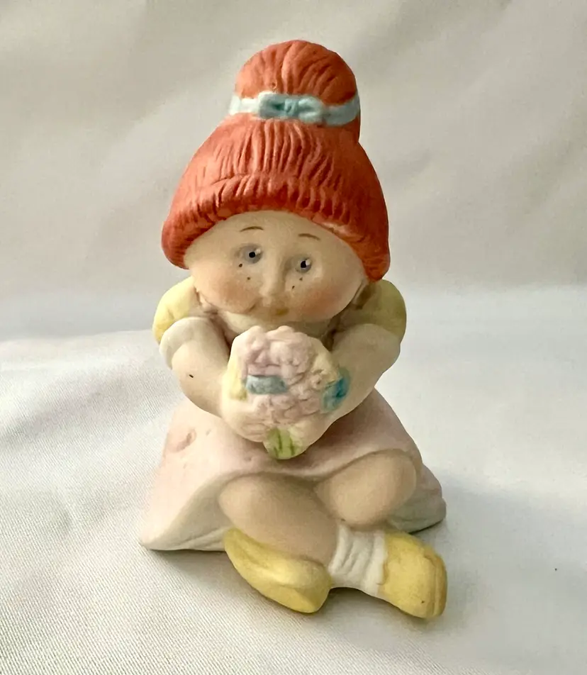 Cabbage Patch Kid Porcelain Ceramic Figurine 1984 Red Hair Holding Flowers