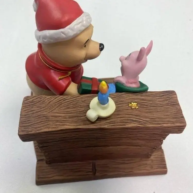 Disney Pooh And Piglet A Bit Of Holiday Cheer