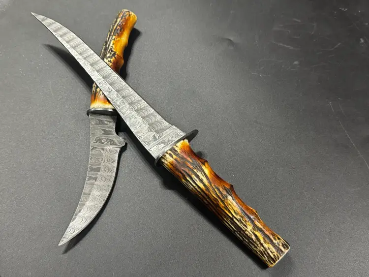 Handmade Boning Damascus Steel Knives One Pair Stag Horn Handle