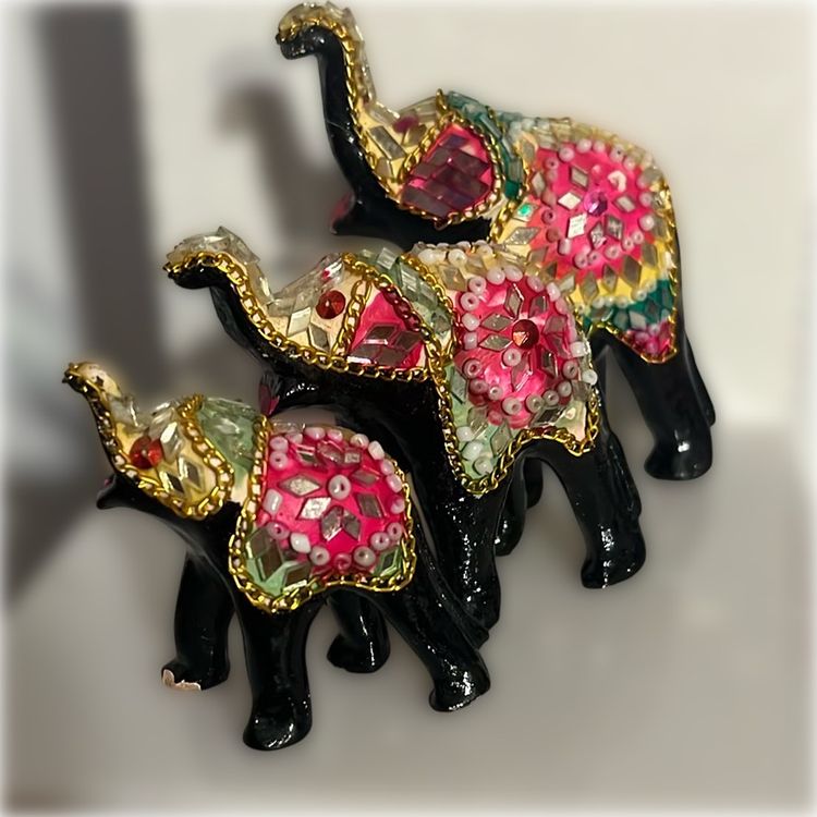 Set Of 3 Vintage Paper Mache Clay Lak Glittering Combo Rajasthani Beautifully Designed Elephant Showpiece